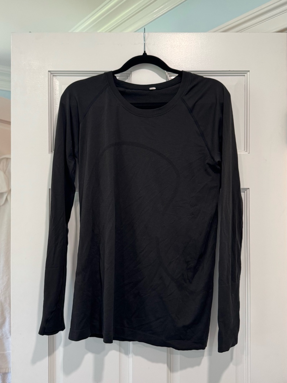 Lululemon Black Swiftly Tech Long sleeve hip | Size 12